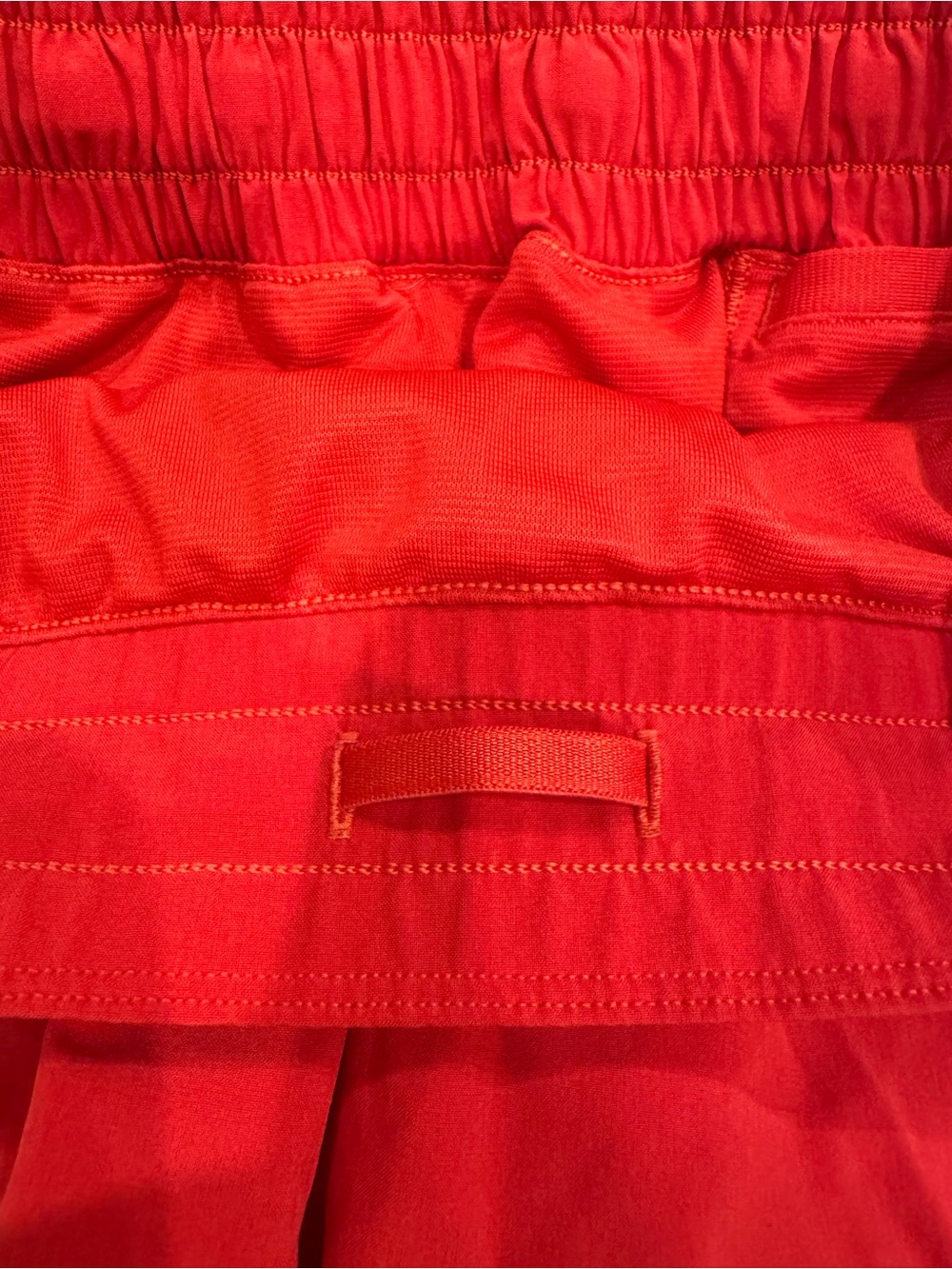 Lululemon Women Red Hotty Hot Low-Rise Lined Short 2.5” - Picture 7 of 8